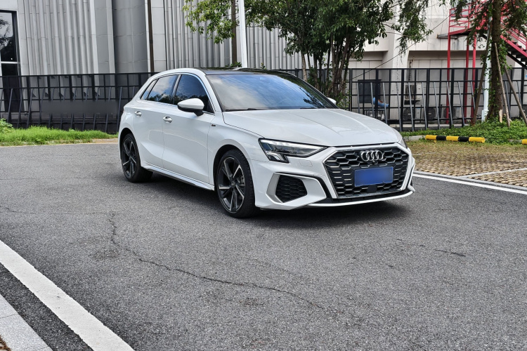 Audi A3 2022 car image #4