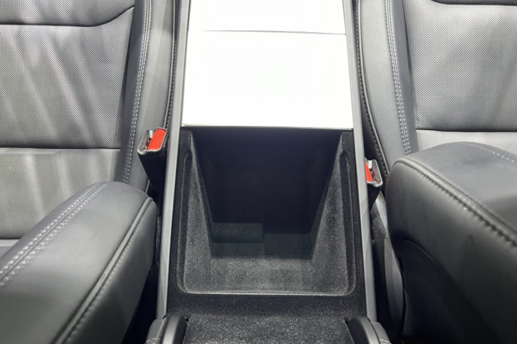 Tesla Model 3 2023 #13 Tesla Model 3 2023 car image #13