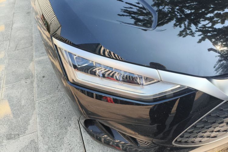 BYD Han 2024 car image #8