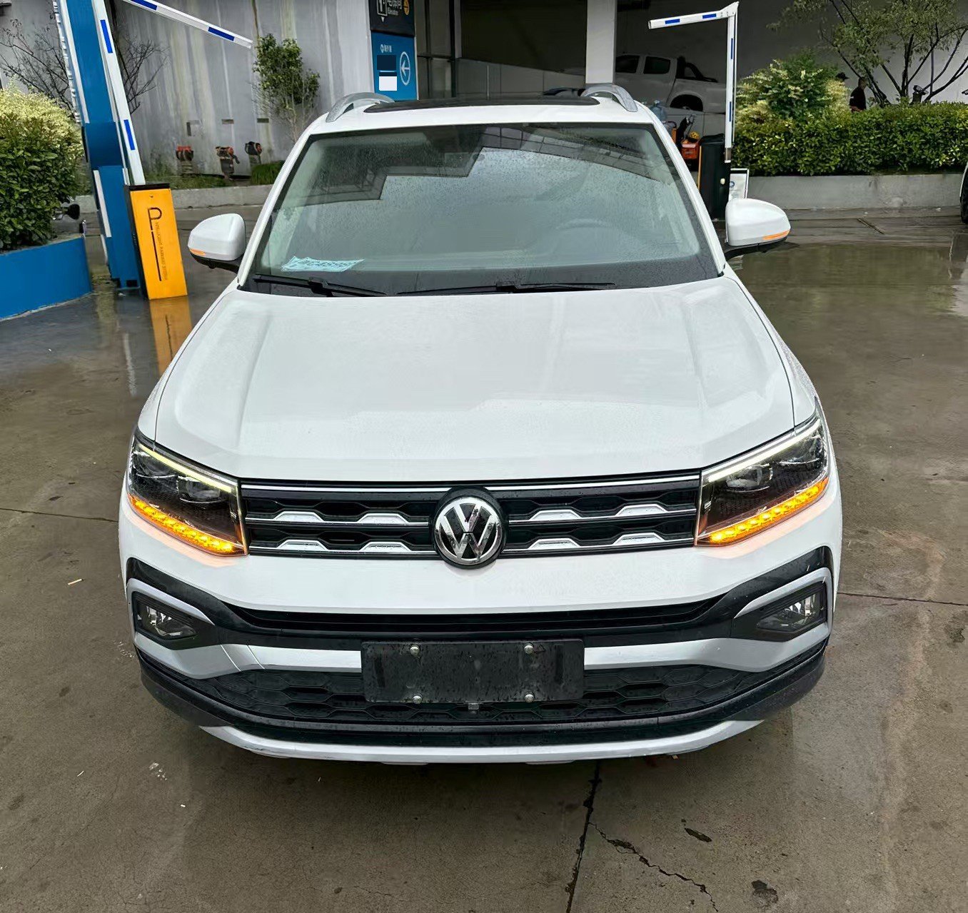 Volkswagen T-Cross 2020 #2 Volkswagen T-Cross 2020 car image #2