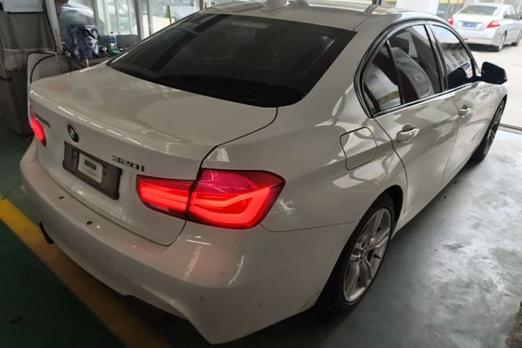 BMW 3 Series 2018 car image #7