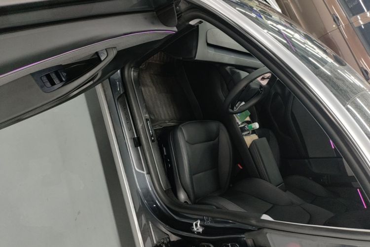 Tesla Model 3 2025 #16 Tesla Model 3 2025 car image #16