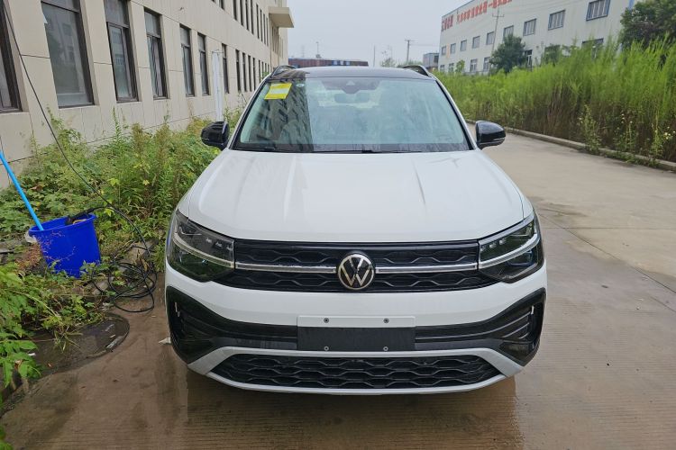 Volkswagen Tharu 2025 car image #4
