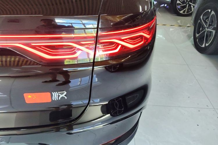 BYD Han 2023 car image #8