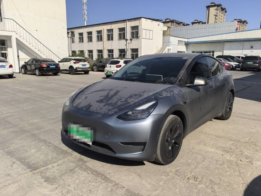 Tesla Model Y 2023 car image 