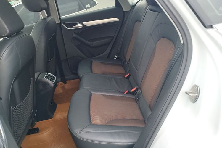 Audi Q3 2016 #17 Audi Q3 2016 car image #17
