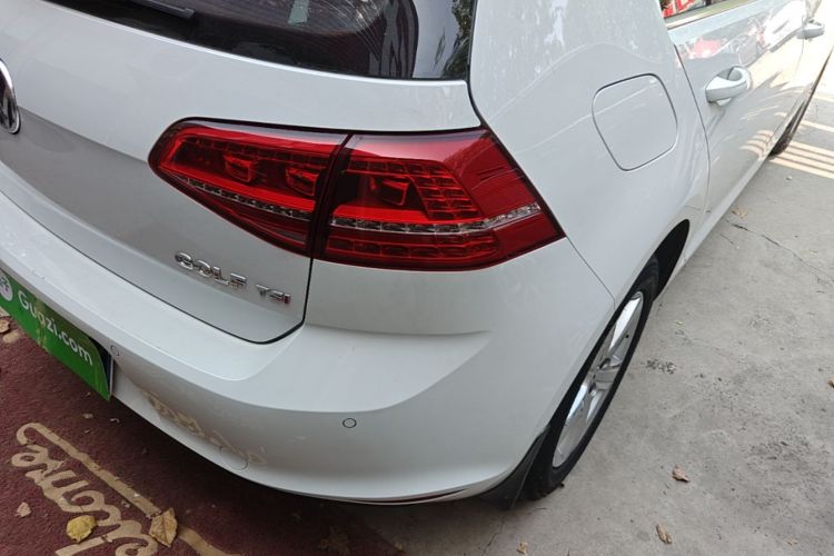 Volkswagen Golf 2015 car image #8