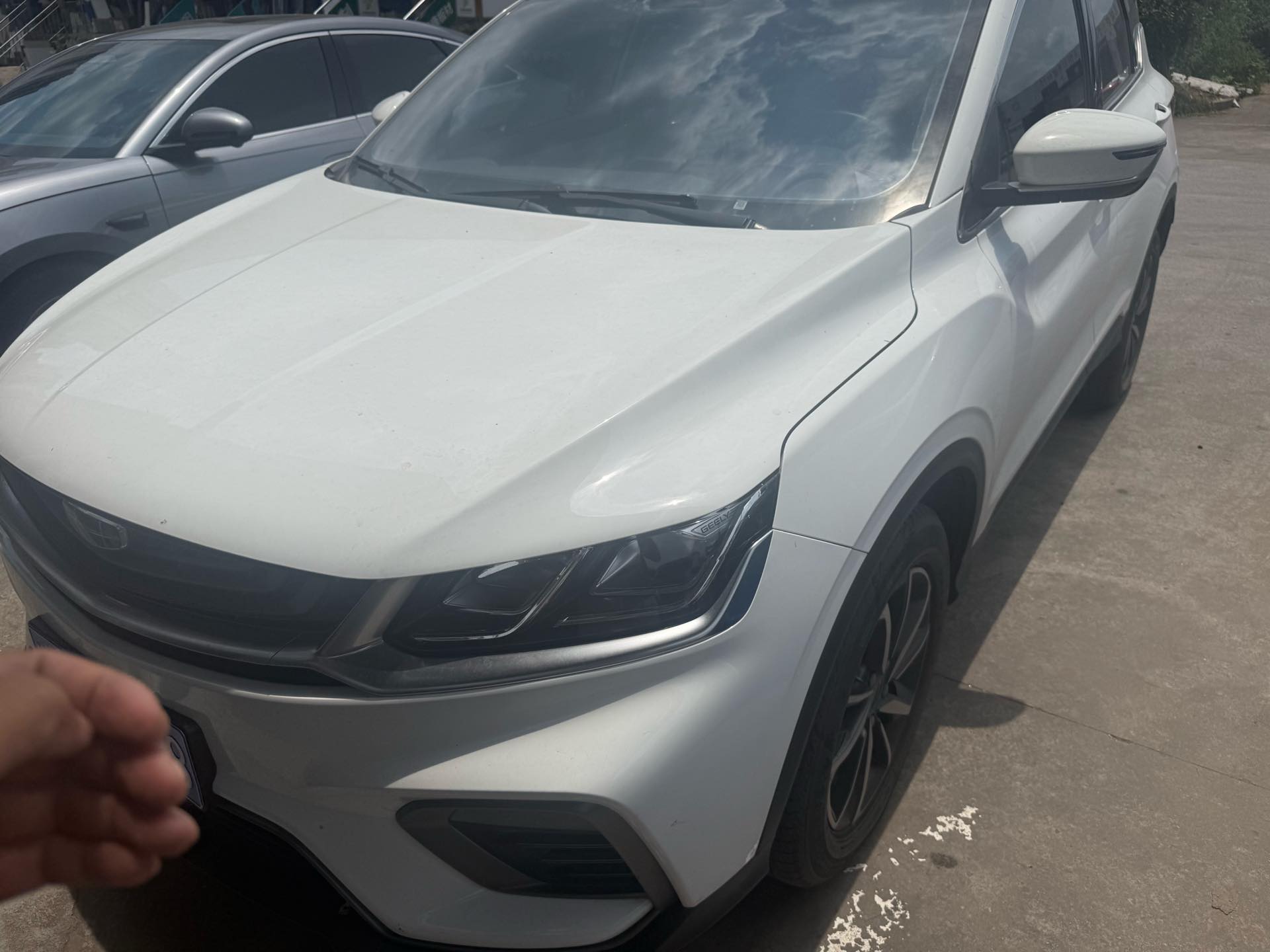 GEELY Coolray 2021 car image 