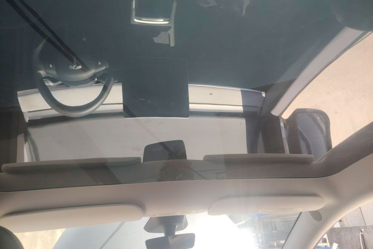 Tesla Model Y 2024 #18 Tesla Model Y 2024 immagine di auto #18