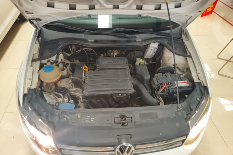 Volkswagen Polo 2016 car image #20