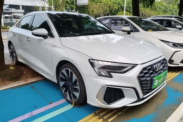 Audi A3 2024 immagine di auto #4