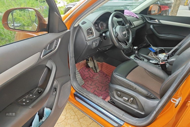 Audi Q3 2018 car image #18