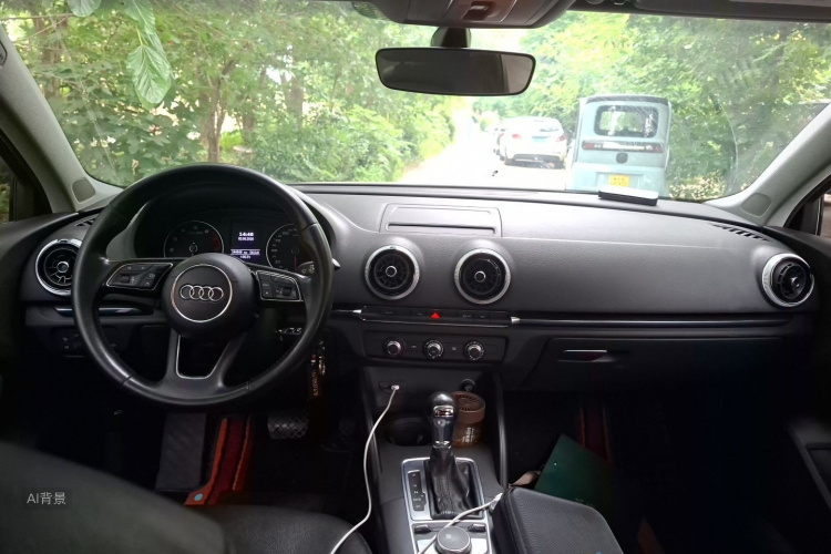 Audi A3 2019 immagine di auto #11