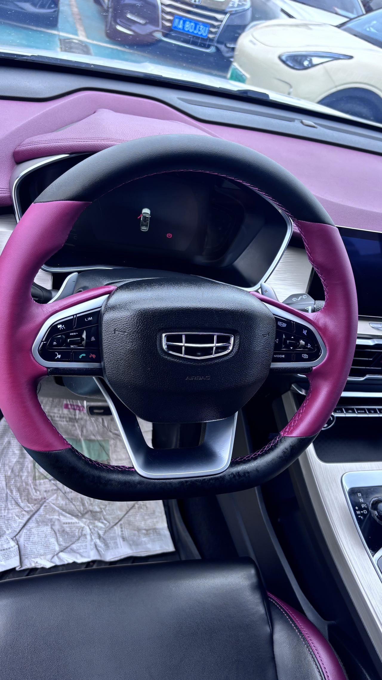 GEELY Coolray 2019 car image #13