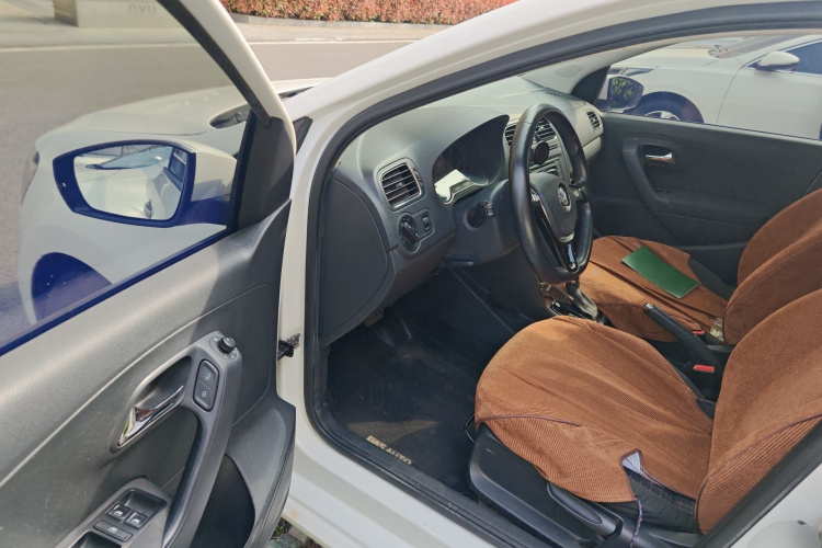 Volkswagen Polo 2017 imagem de carro #13