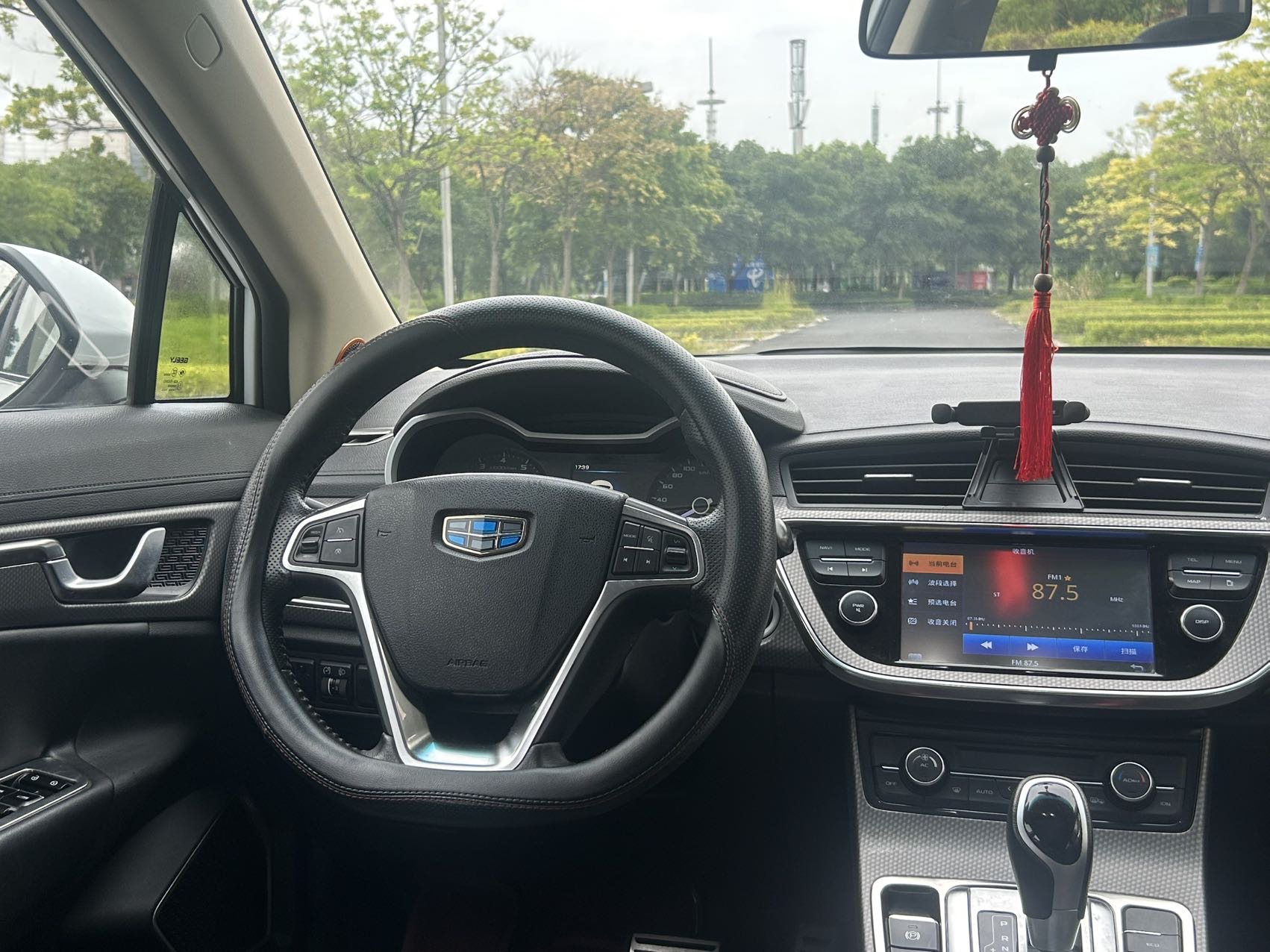 GEELY Emgrand GS 2017 car image #9