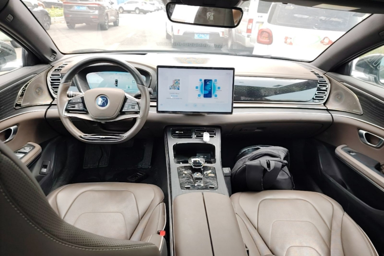 BYD Han 2022 car image #11