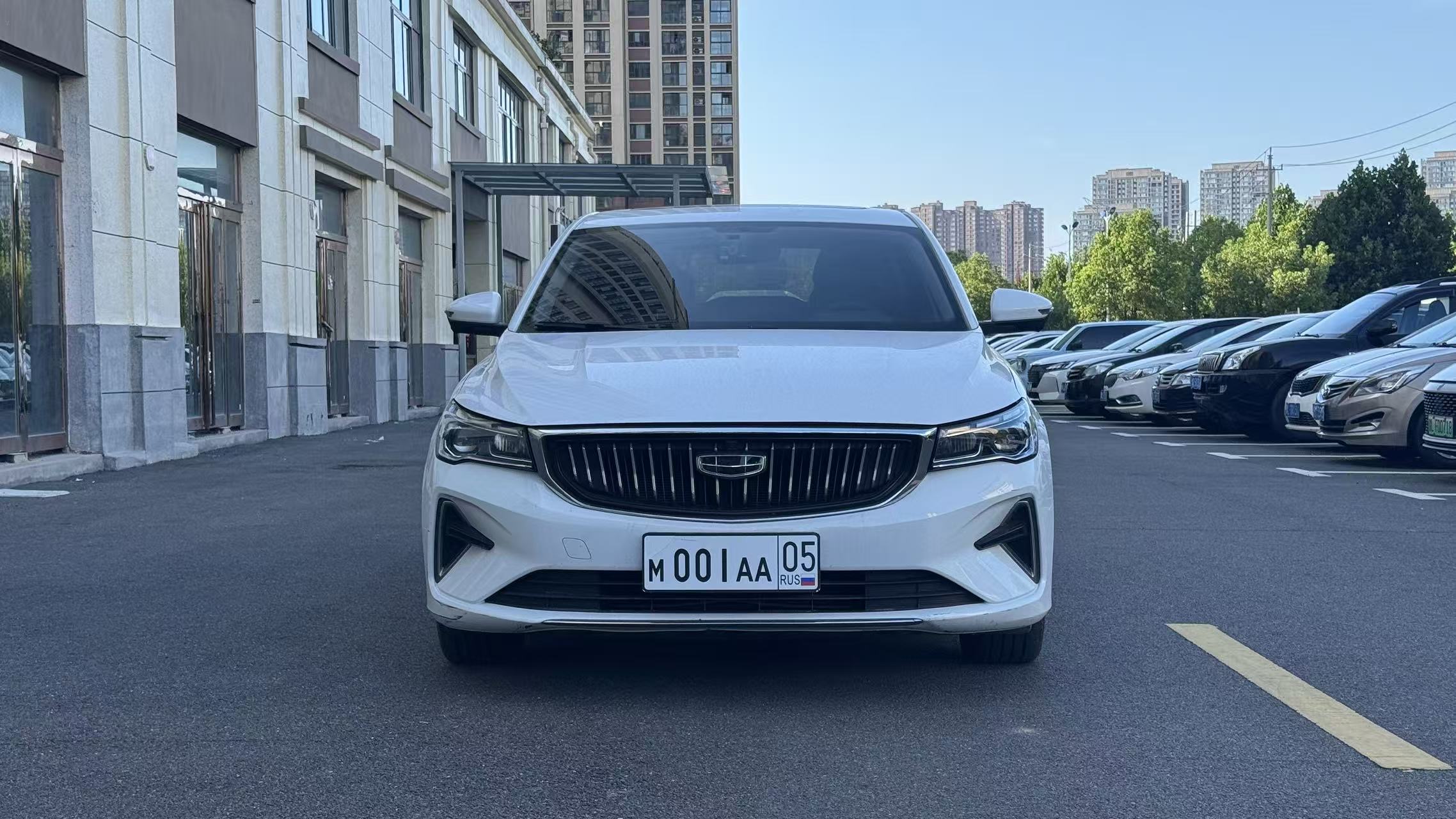 GEELY Emgrand 2023 car image #2