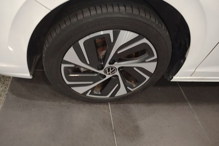 Volkswagen Bora 2025 car image #9