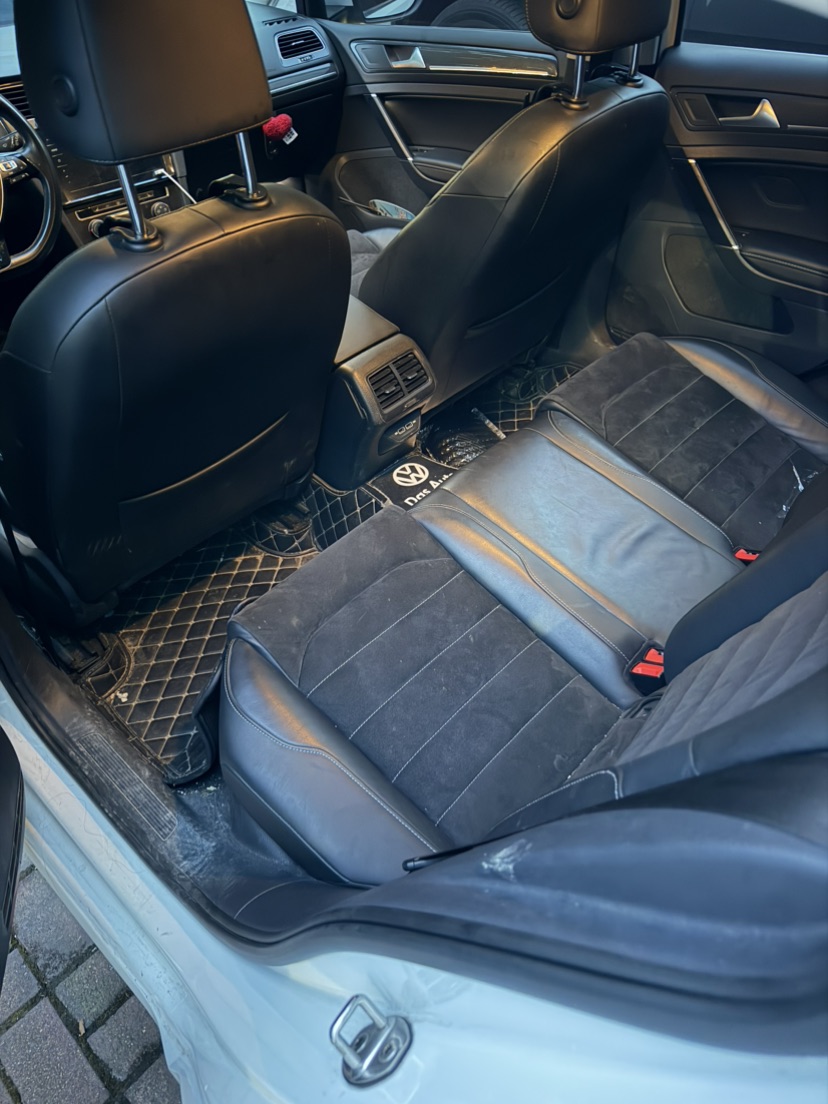 Volkswagen Golf 2020 car image #9