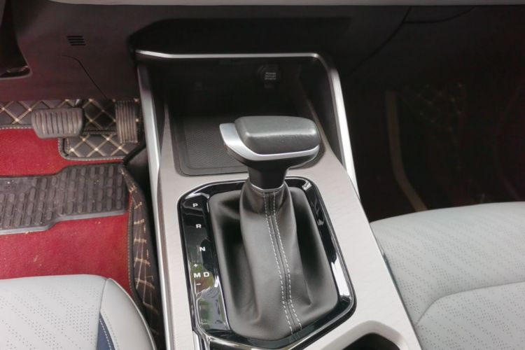 GEELY Emgrand 2022 #14 GEELY Emgrand 2022 صورة سيارة #14