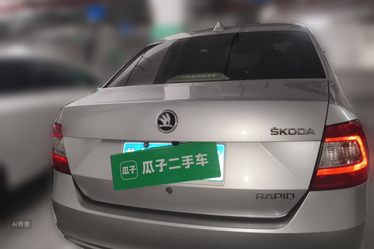 Skoda Rapid 2015 #6 Skoda Rapid 2015 image de voiture #6