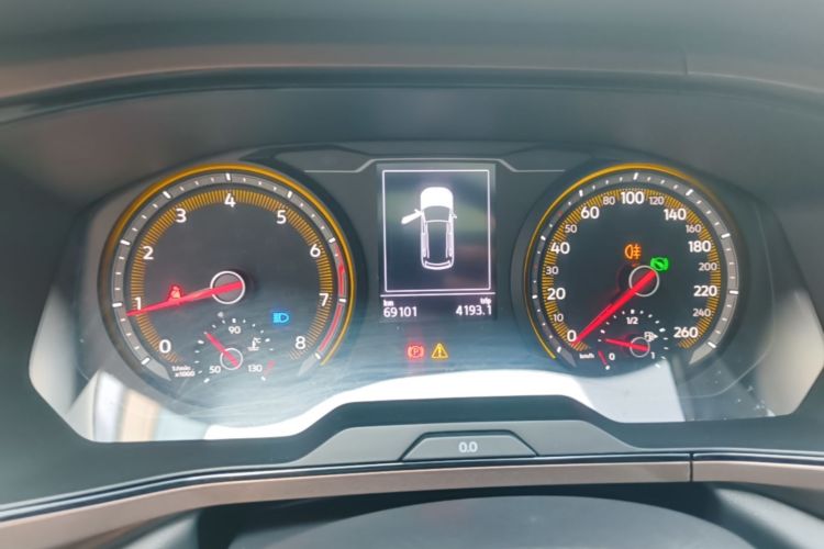 Volkswagen Tharu 2020 car image #16