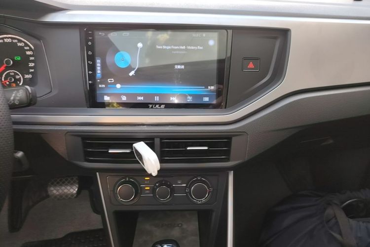 Volkswagen Polo 2020 car image #13