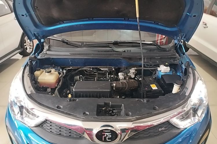 BYD Yuan 2018 #20 BYD Yuan 2018 car image #20