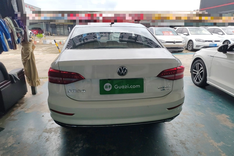 Volkswagen Lavida 2019 car image #6