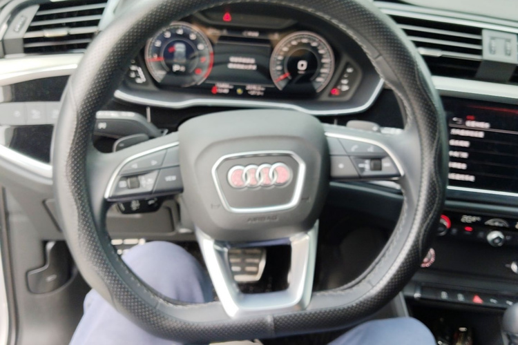 Audi Q3 2025 #11 Audi Q3 2025 car image #11