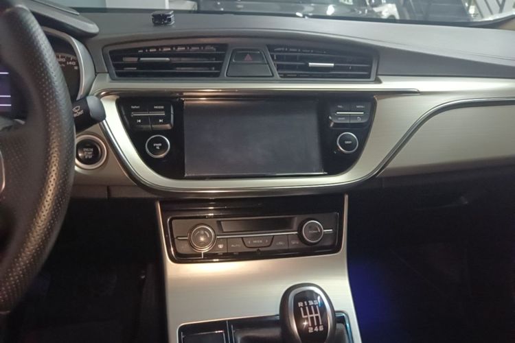 GEELY Emgrand GL 2017 immagine di auto #13