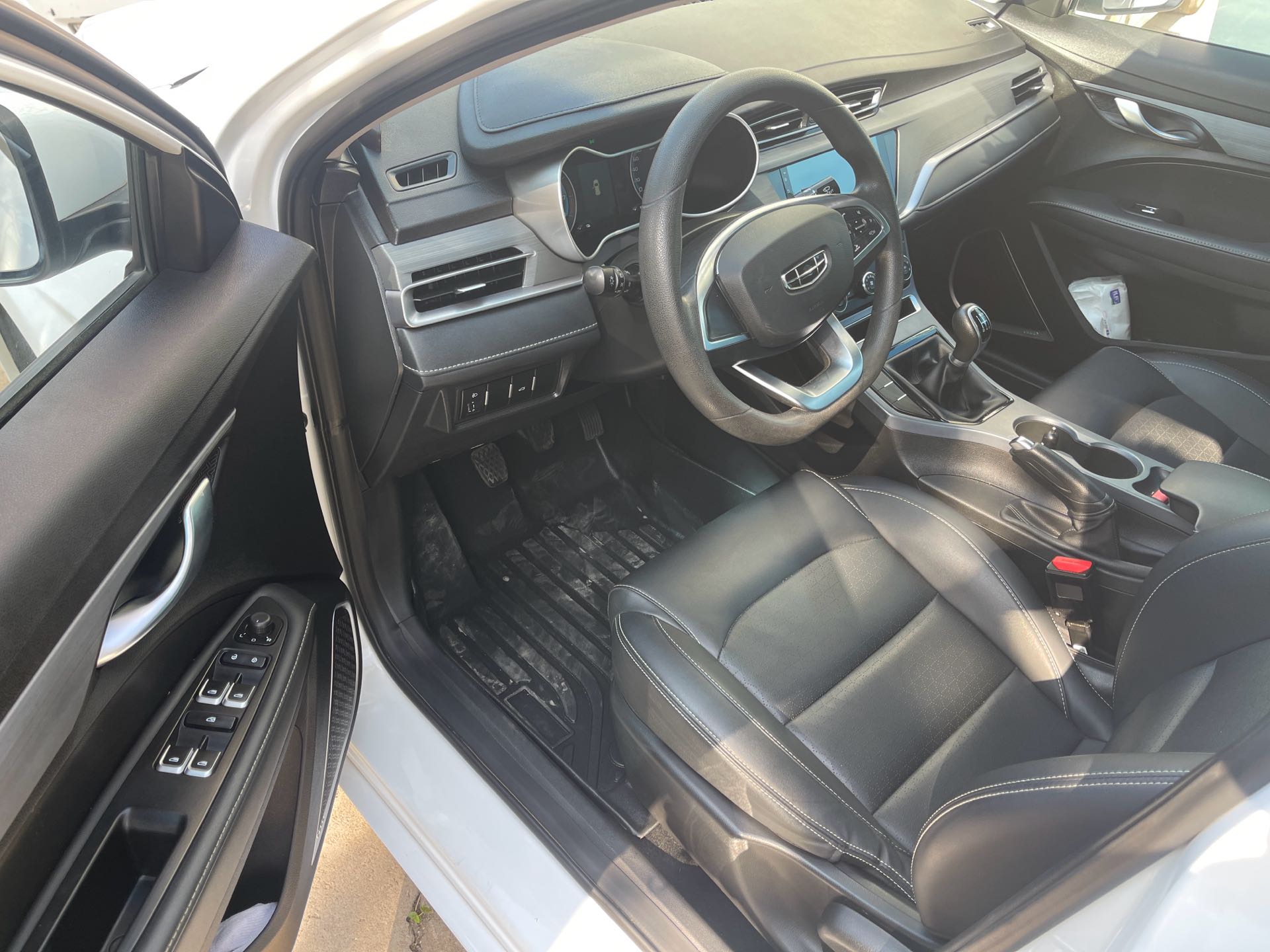 GEELY Emgrand 2022 car image #5