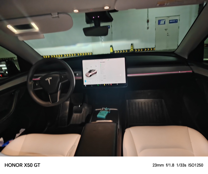 Tesla Model Y 2023 #5 Tesla Model Y 2023 car image #5