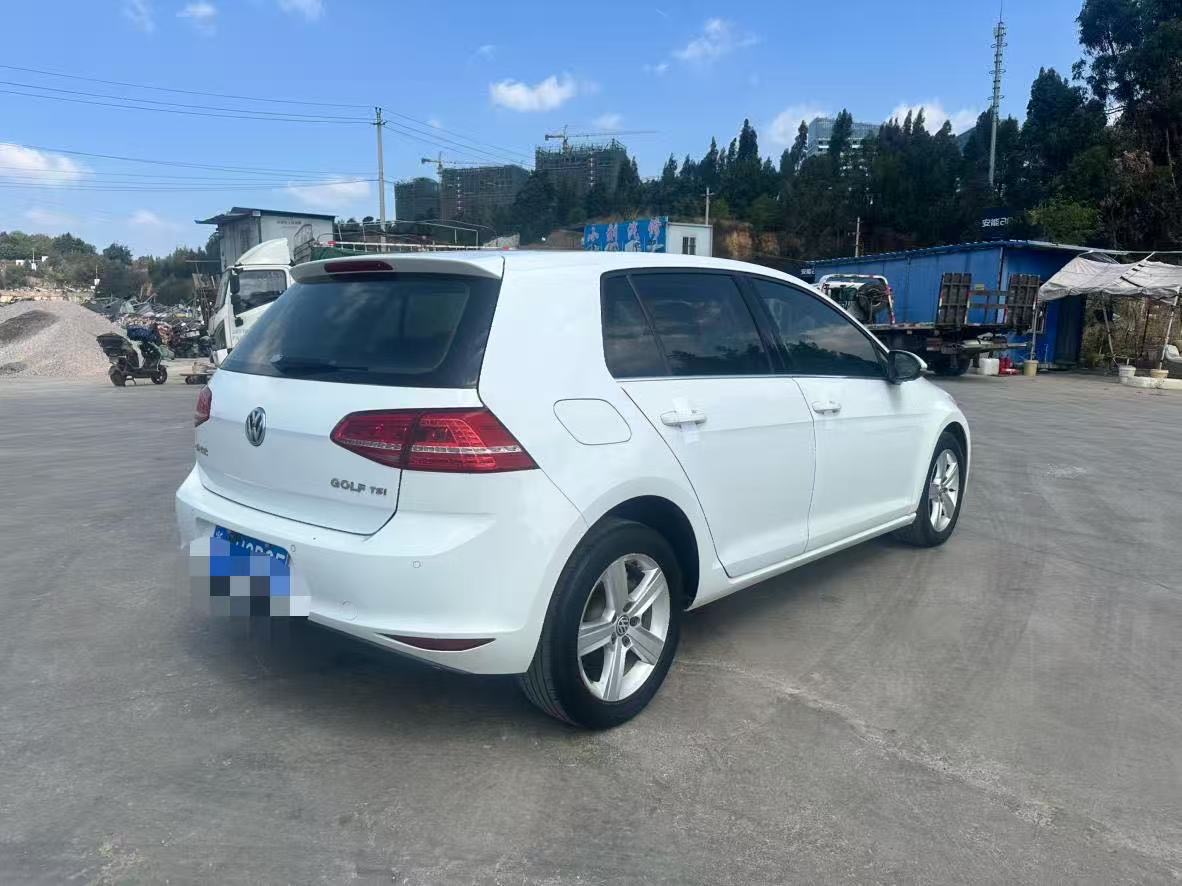 Volkswagen Golf 2015 car image #11