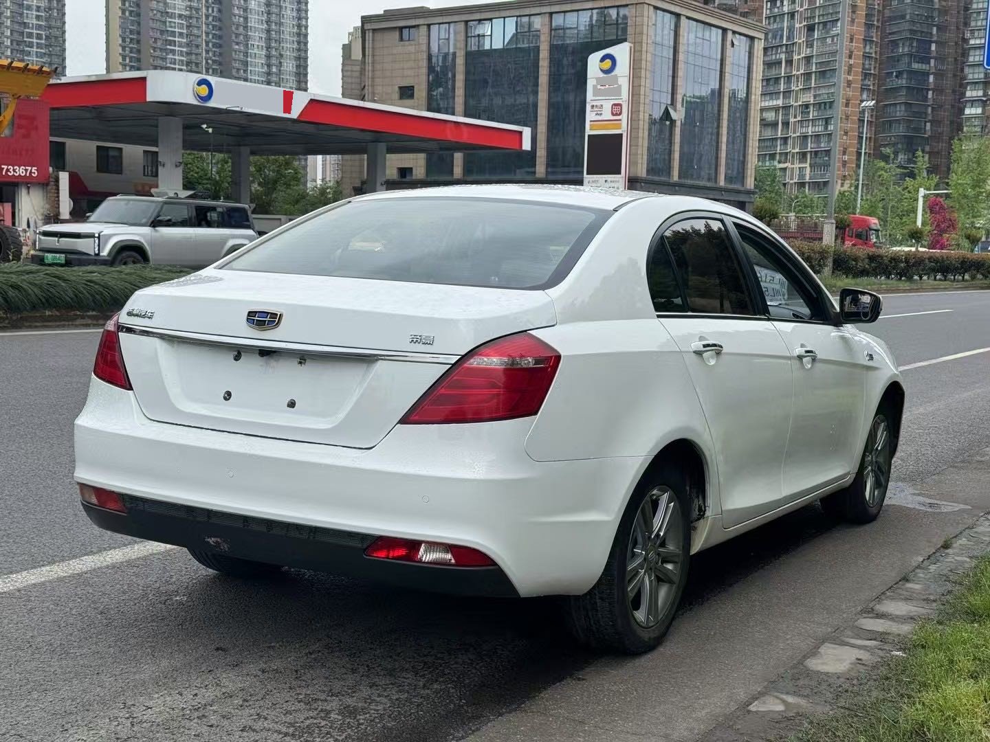 GEELY Emgrand 2018 صورة سيارة #5