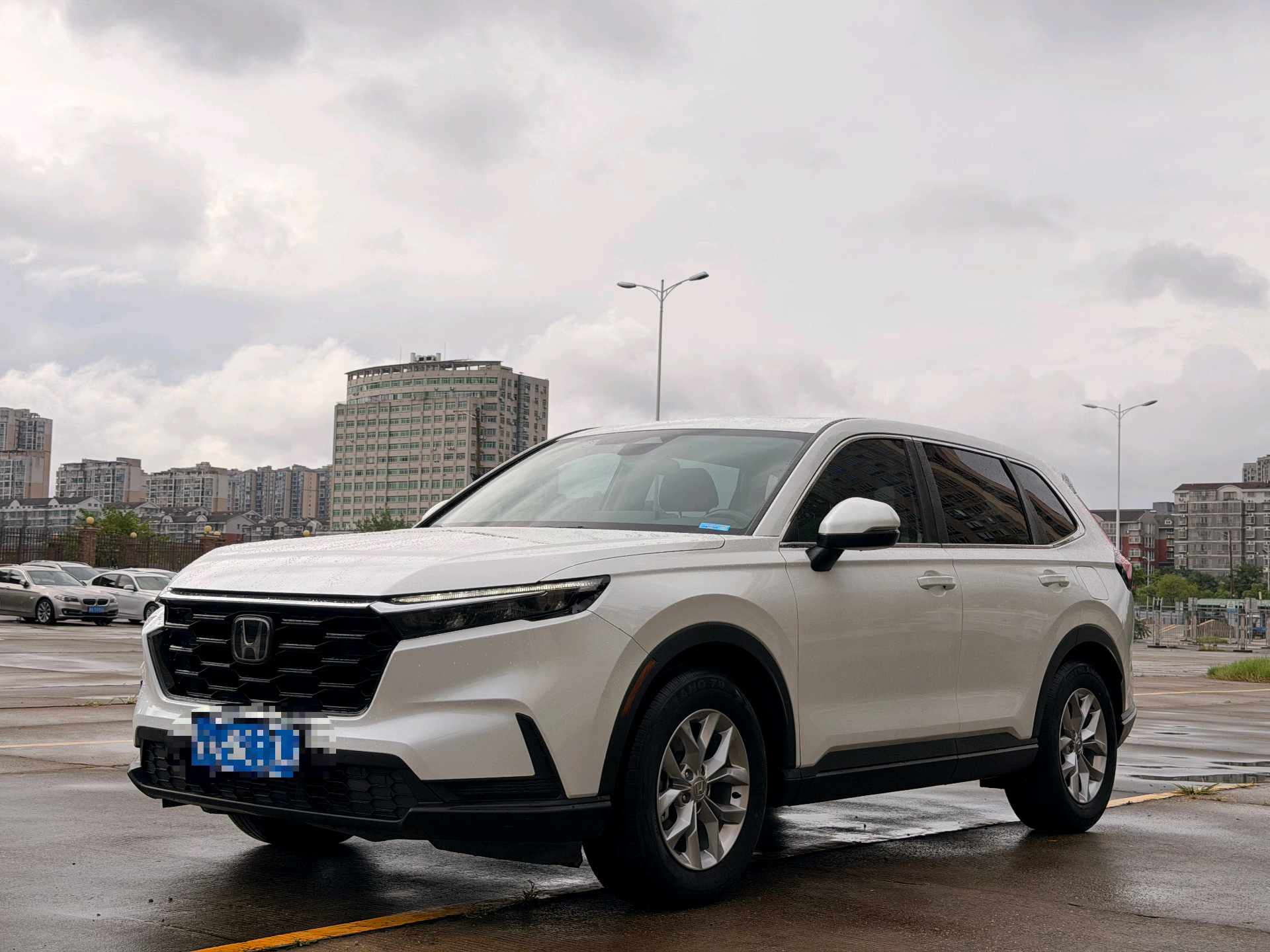 Honda CR-V 2023 car image 