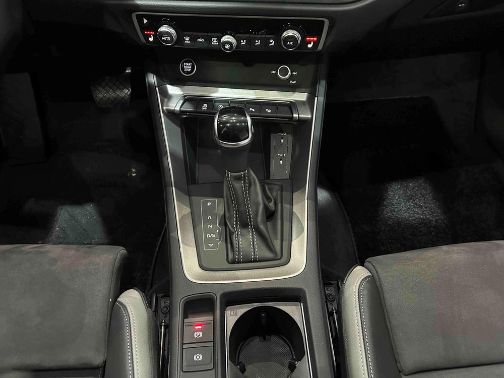 Audi Q3 2022 #22 Audi Q3 2022 car image #22