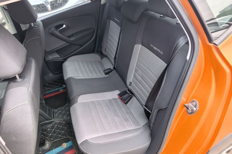 Volkswagen Polo 2018 car image #17