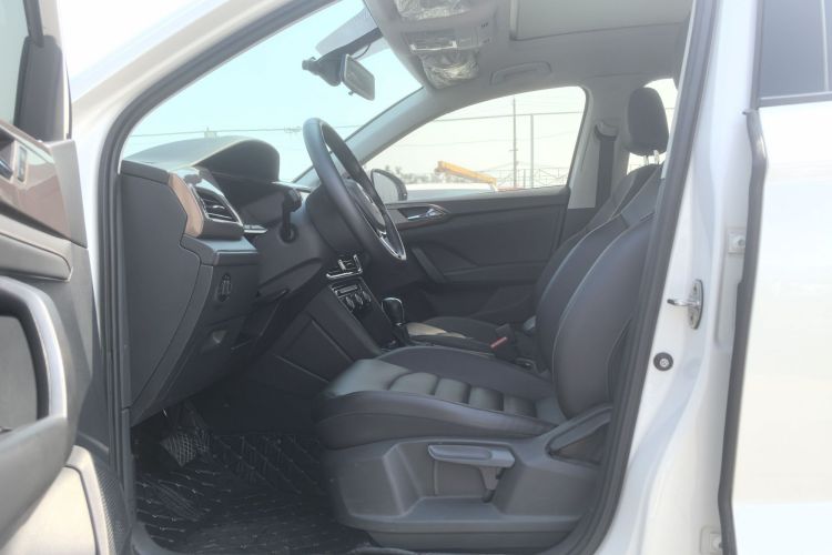 Volkswagen Tharu 2019 #10 Volkswagen Tharu 2019 car image #10
