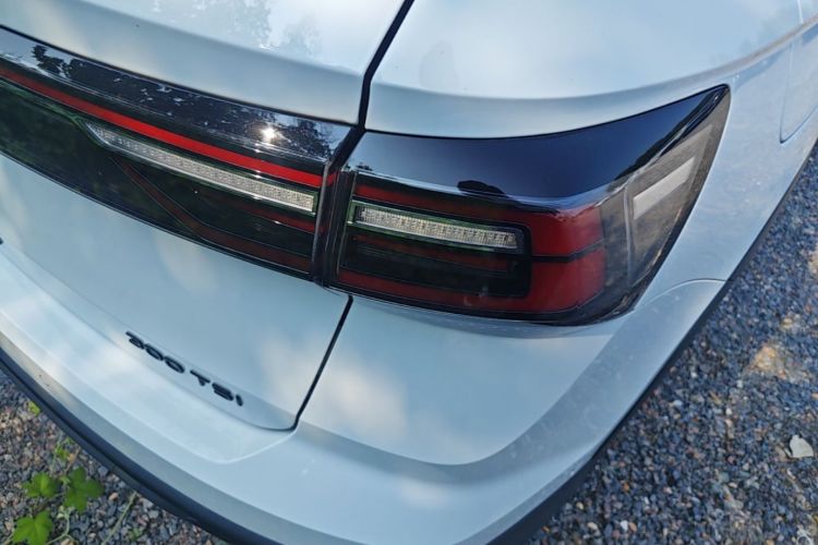 Volkswagen Tharu 2024 car image #8
