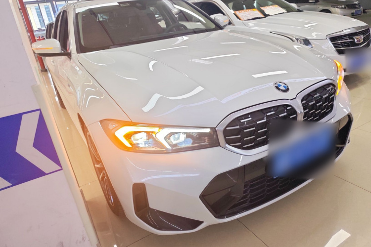 BMW 3 Series 2023 صورة سيارة #4