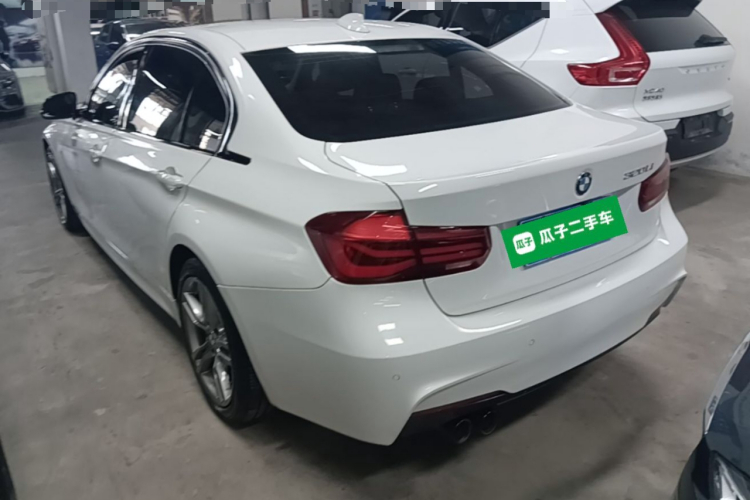 BMW 3 Series 2019 car image #5