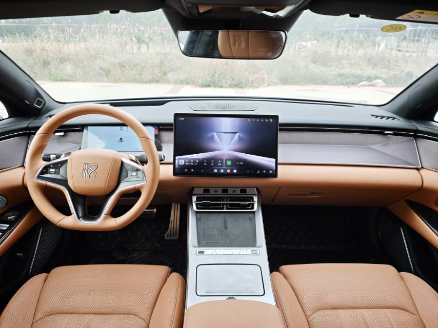 BYD HanL 2025 imagen de coche #3