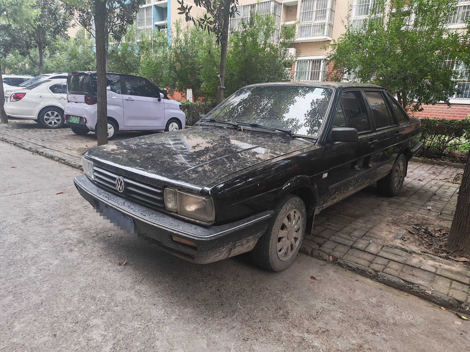 Volkswagen Santana Classic 2013 صورة سيارة 