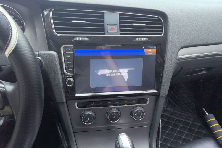 Volkswagen Golf 2015 car image #20