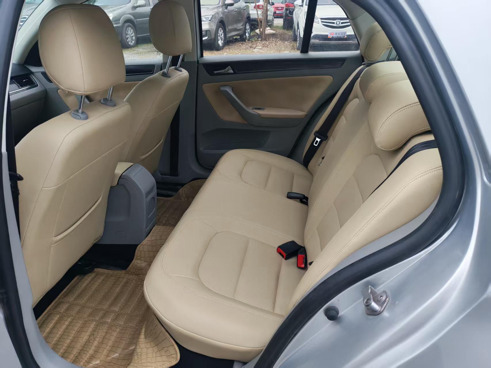 Volkswagen Bora 2013 صورة سيارة #9