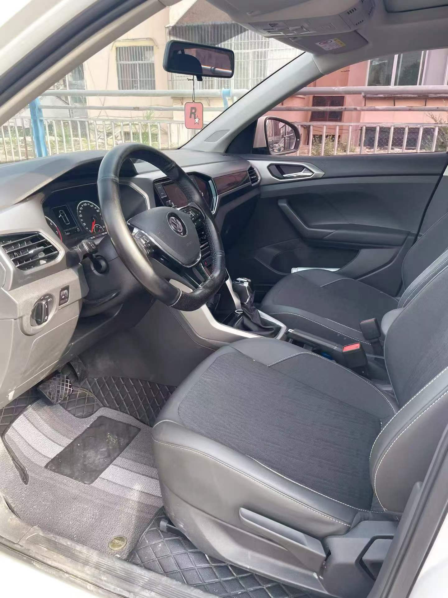 Volkswagen T-Cross 2022 #4 Volkswagen T-Cross 2022 car image #4