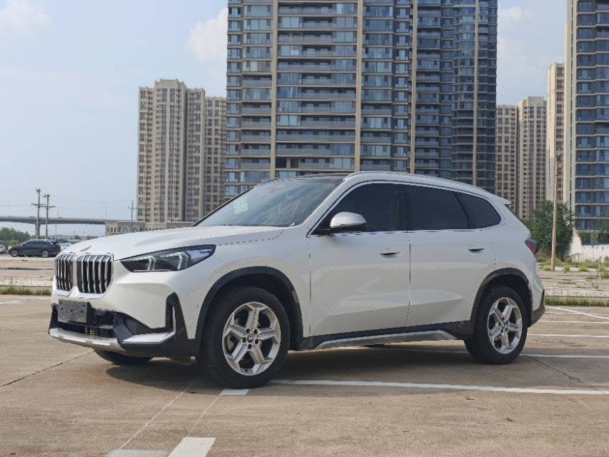 BMW X1 2023 BMW X1 2023 car image