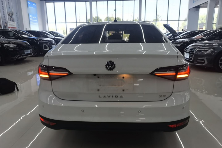 Volkswagen Lavida 2023 car image #6